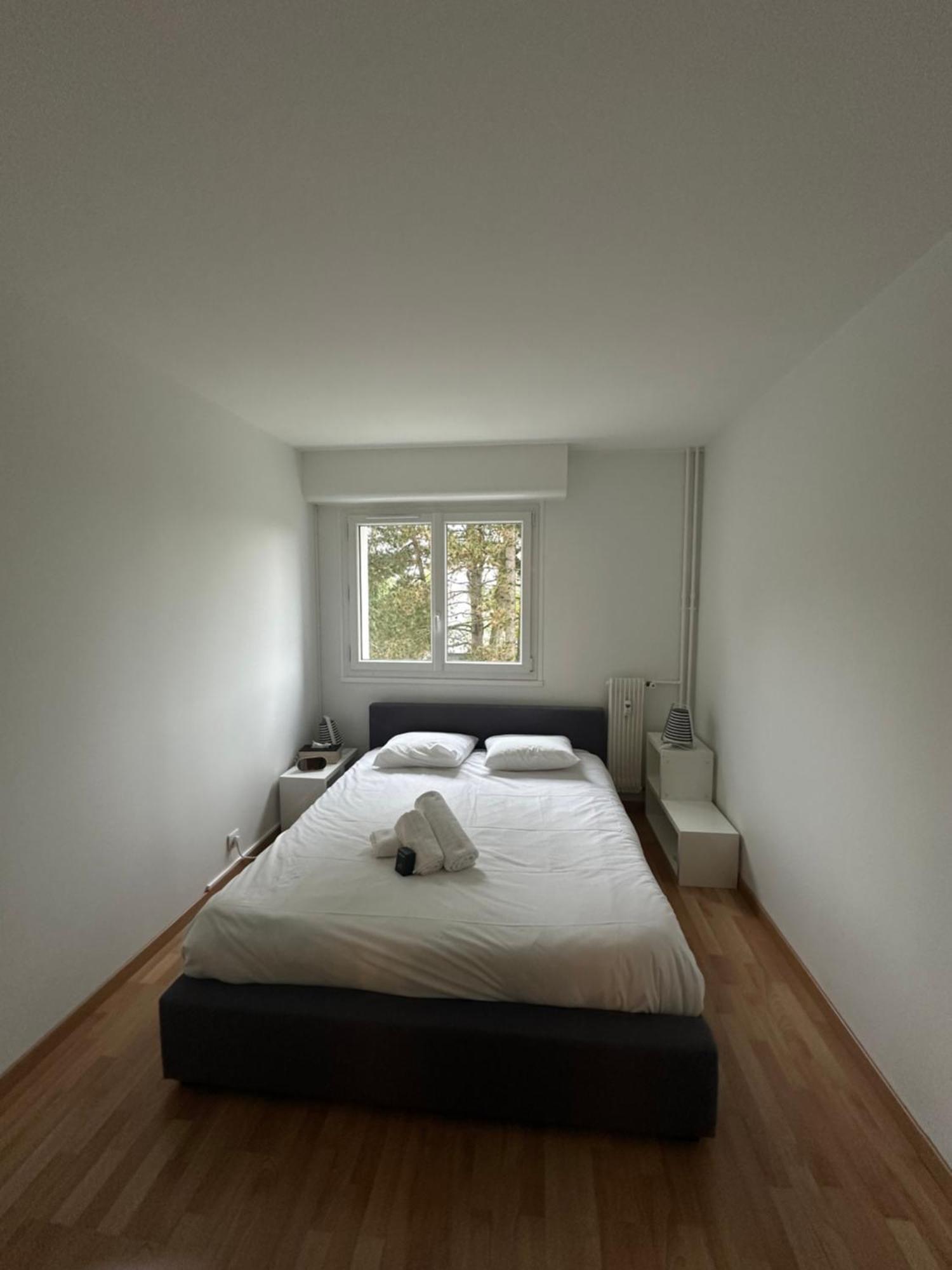 Le Beau Hugo Appartement Mainvilliers  Buitenkant foto