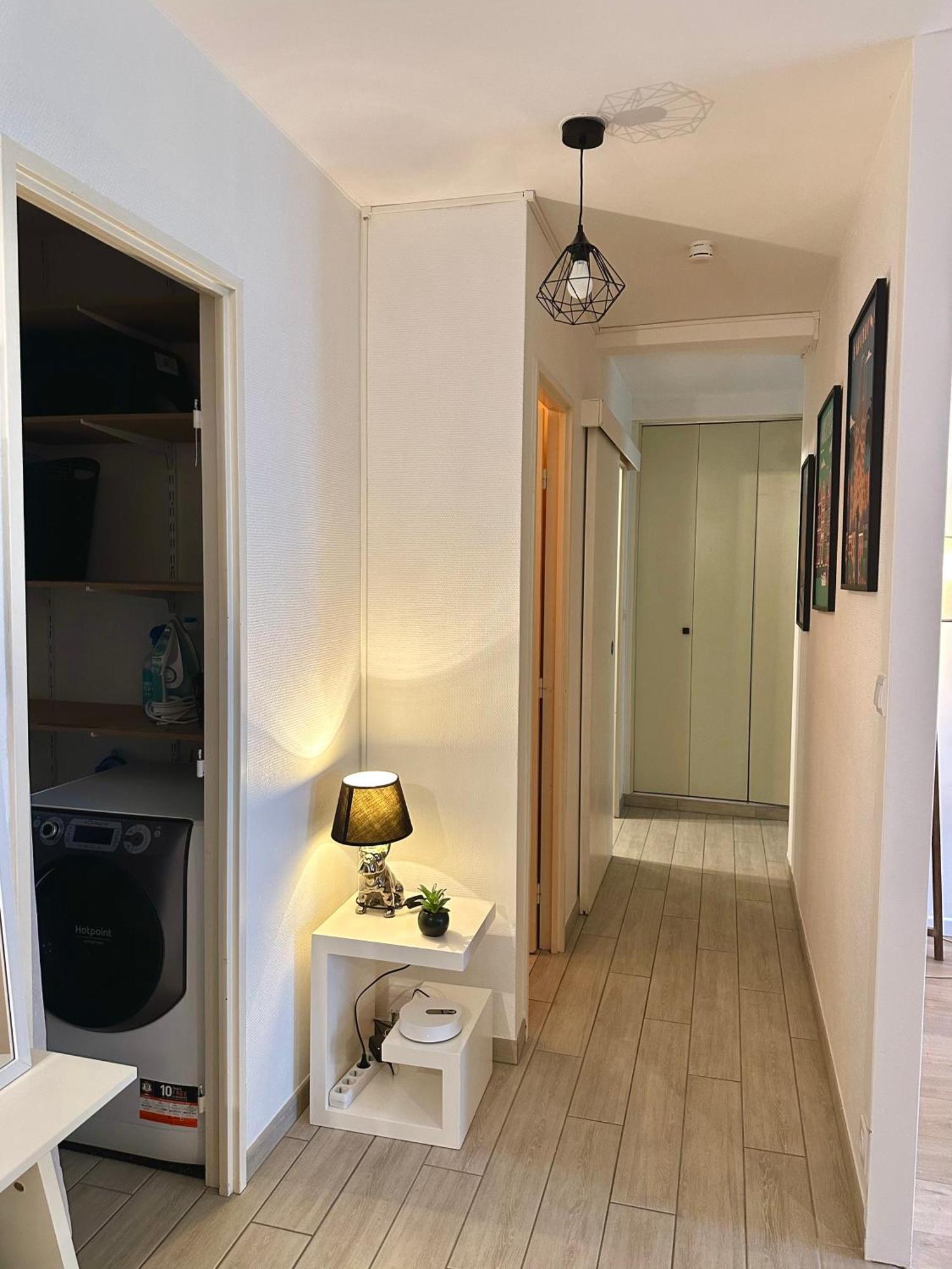 Le Beau Hugo Appartement Mainvilliers  Buitenkant foto