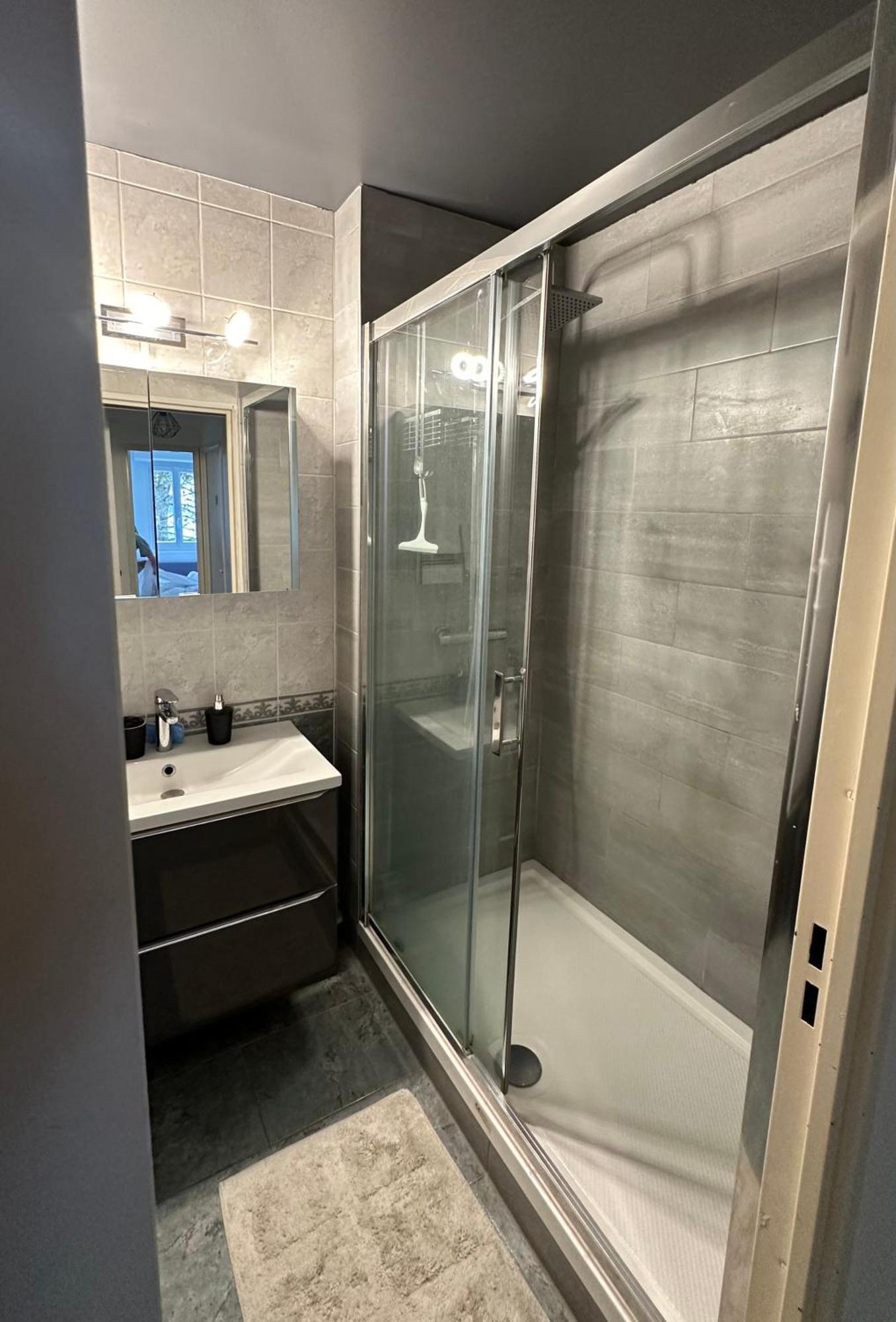 Le Beau Hugo Appartement Mainvilliers  Buitenkant foto